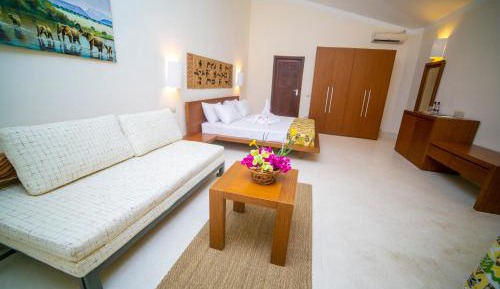 Deluxe Double or Twin Room with Sea View
