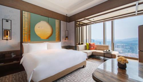 King Room with City View
