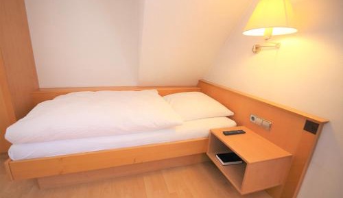 Single Room with Private Bathroom