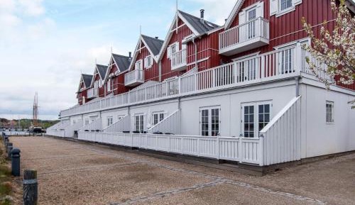 Two-Bedroom Holiday Home