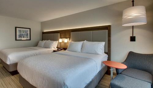 Standard Queen Room with Two Queen Beds