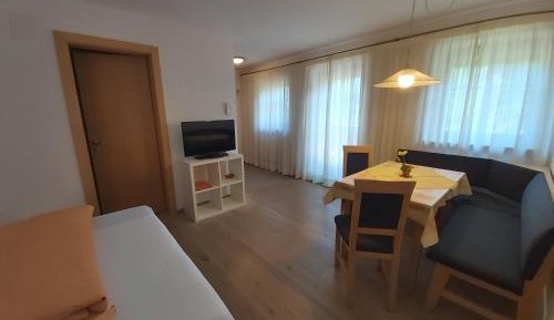 Apartment with Garden View