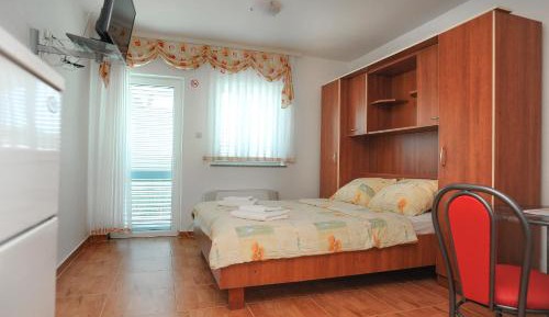 Studio with Terrace