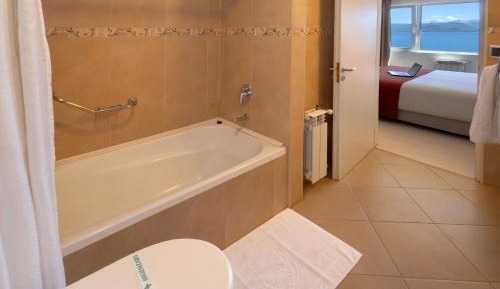 Triple Room with Lake View