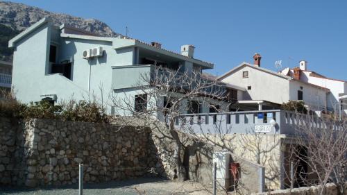 Studio with Balcony