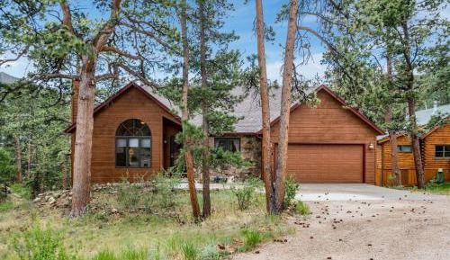 Four-Bedroom Holiday Home