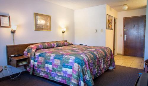 King Room - Non-Smoking