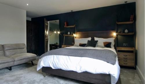 Two-Bedroom Cottage (The Bullpen) (No pets)