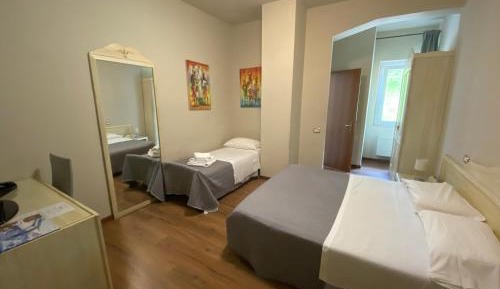 Triple Room