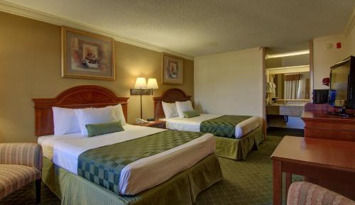 Queen Room with Two Queen Beds - Non-Smoking