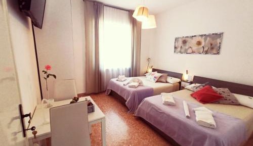 King Room with Shared Bathroom