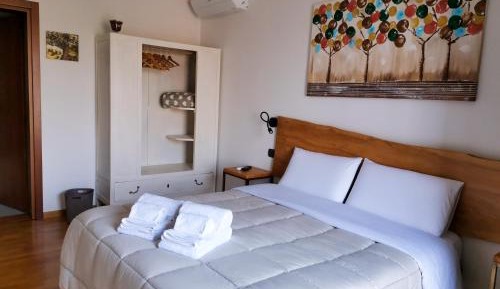Double or Twin Room with Terrace