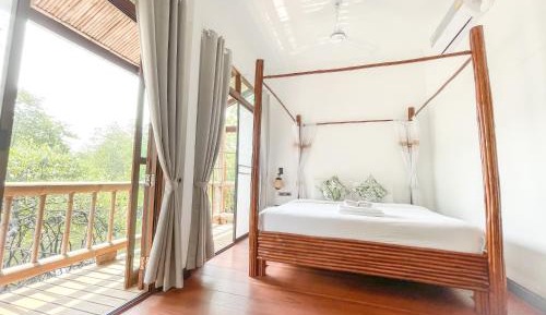 Queen Room with Balcony