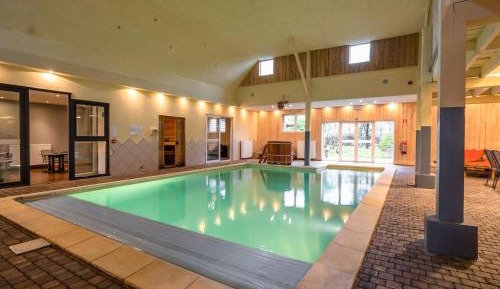 Eight-Bedroom Holiday Home