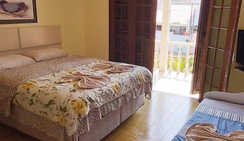 Deluxe Queen Suite