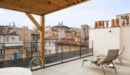Duplex Apartment with Terrace (2-6 Adults)