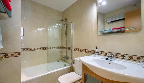 One-Bedroom Apartment with Terrace