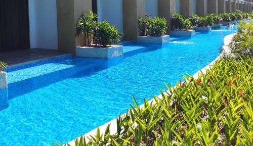 Deluxe Double or Twin Room with Pool Access