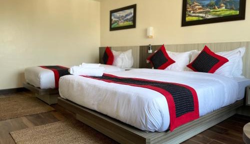 Deluxe Family Room