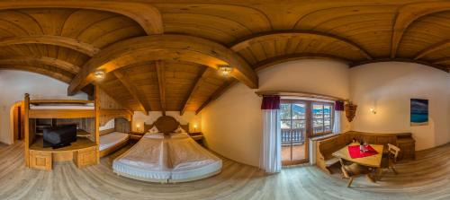 Double Room with Mountainview