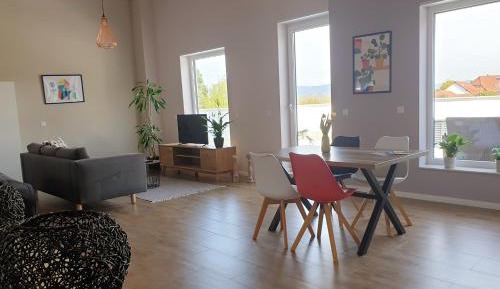 Studio with Mountain View