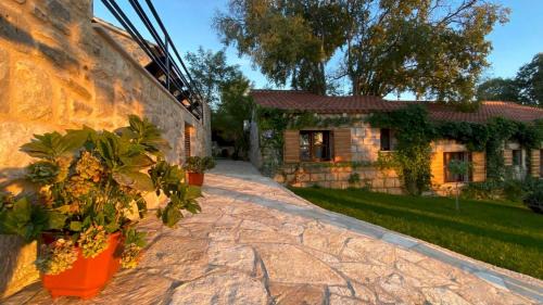 Four-Bedroom Holiday Home with Garden View