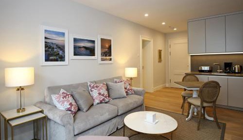 Apartment with Terrace