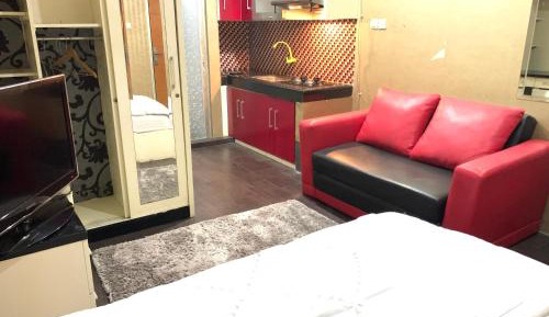 Deluxe Studio