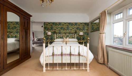 Deluxe Double Room with Shower