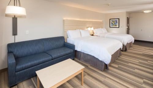 Suite with Two Queen Beds