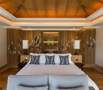 Four-Bedroom Ocean Front Residence 