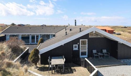 Five-Bedroom Holiday Home