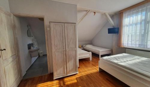 Classic Quadruple Room
