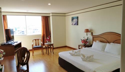 Deluxe Double or Twin Room