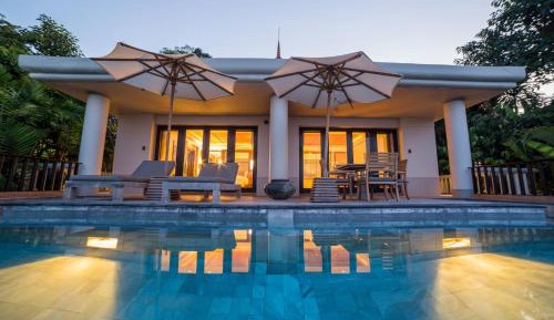 Signature Ocean View Pool Suite