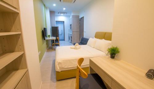 Studio Apartment