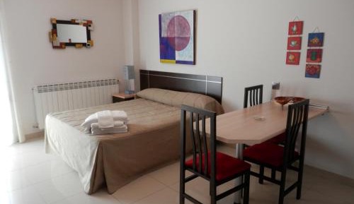Studio (3 Adults)