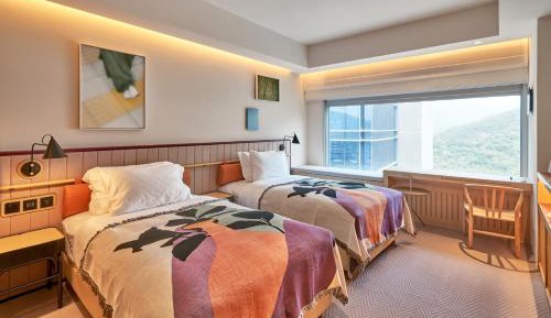 City Signature Twin Room