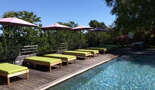 Queen Room with Pool View