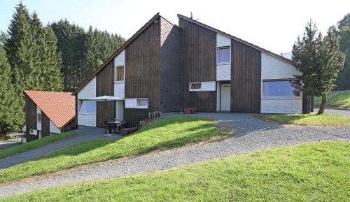One-Bedroom Holiday Home