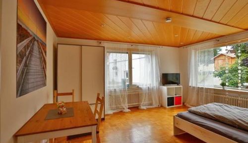 Standard Twin Room with Shared Bathroom