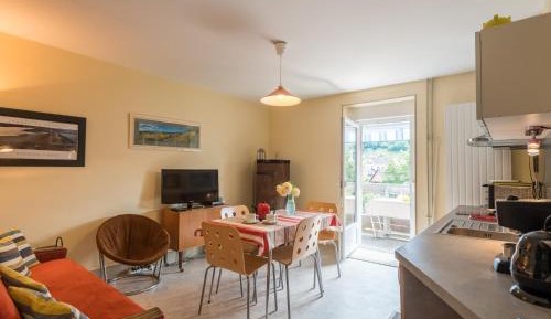 One-Bedroom Family Apartment