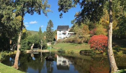 Three-Bedroom Superior Apartment