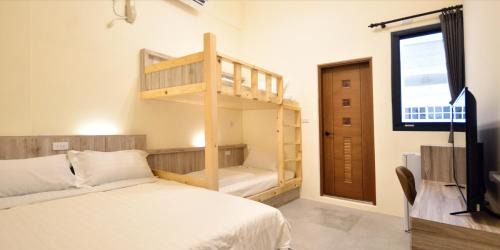 Economy Quadruple Room