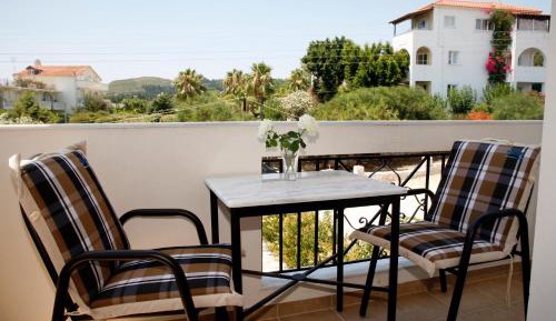 Studio with Garden View