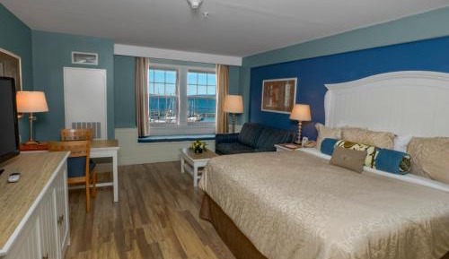 King Room with Sofa Bed and Lake View