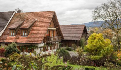 Superior One-Bedroom Apartment with Balcony