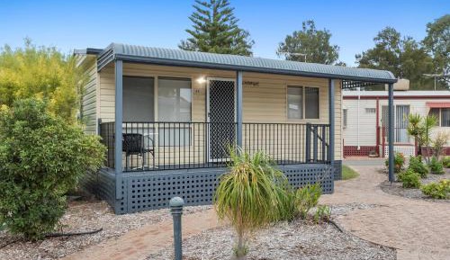 Standard 1 Bedroom Cabin - Sleeps 2