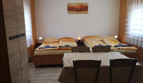 Apartment with Garden View