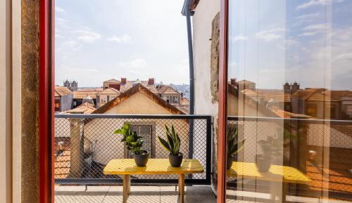 Studio with Balcony